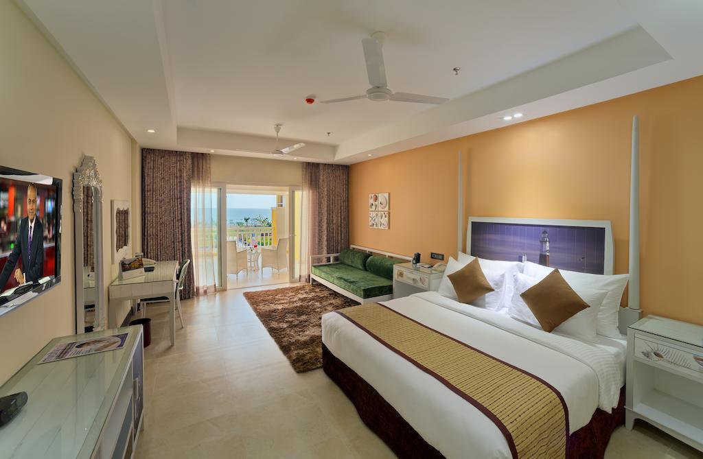 Mayfair Waves Hotel 5*
