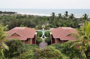 Mayfair Waves Hotel Puri