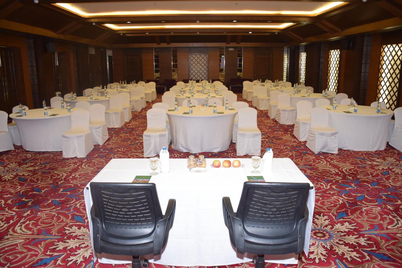 Mayfair Waves Hotel 5*